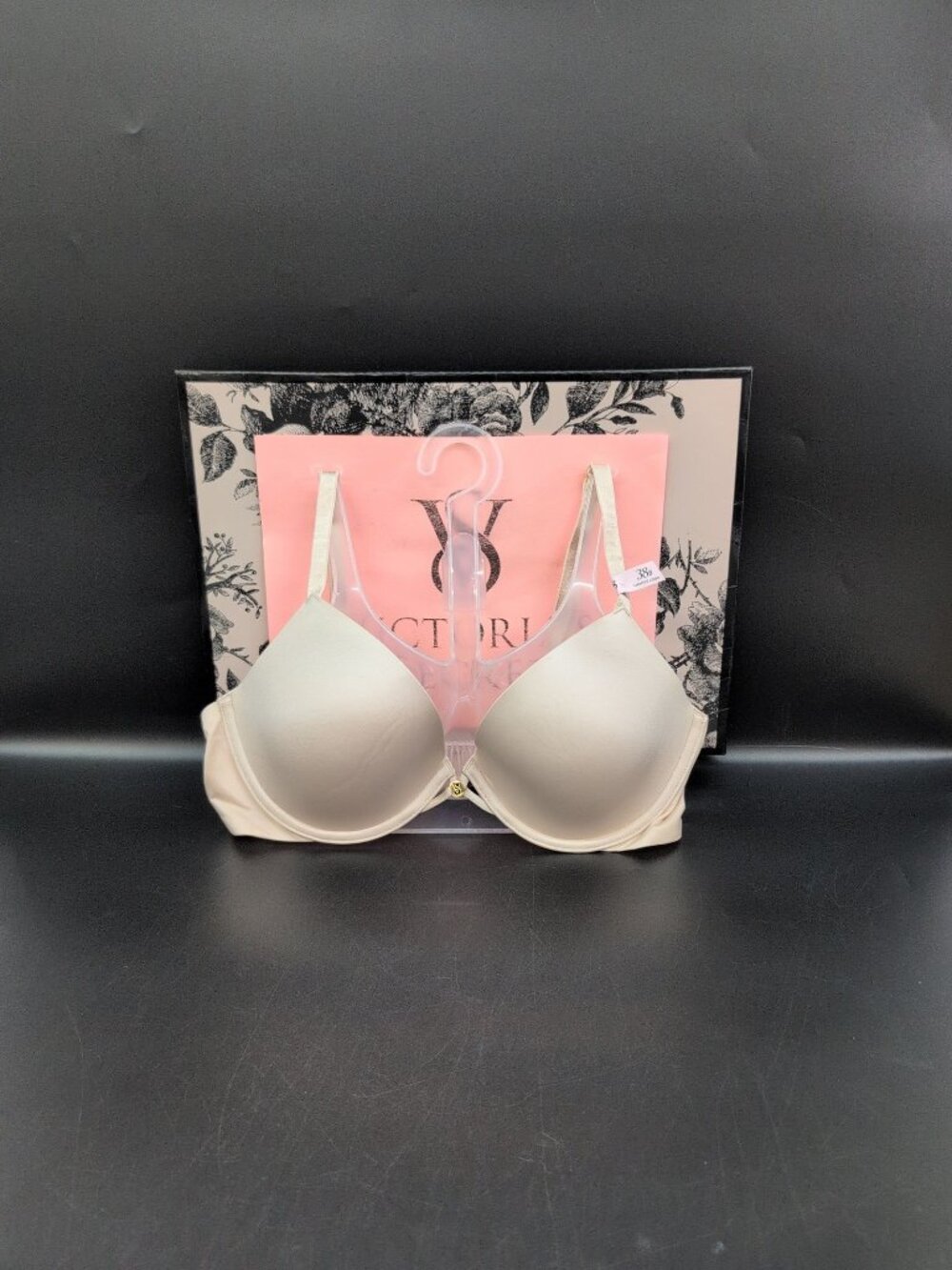 Victoria Secret Very Sexy Smooth Lightly Lined Plunge Demi Bra 38B Marzipan